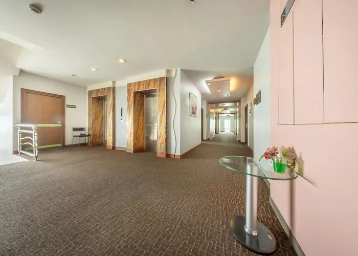 Shin Hotel V-One Korat